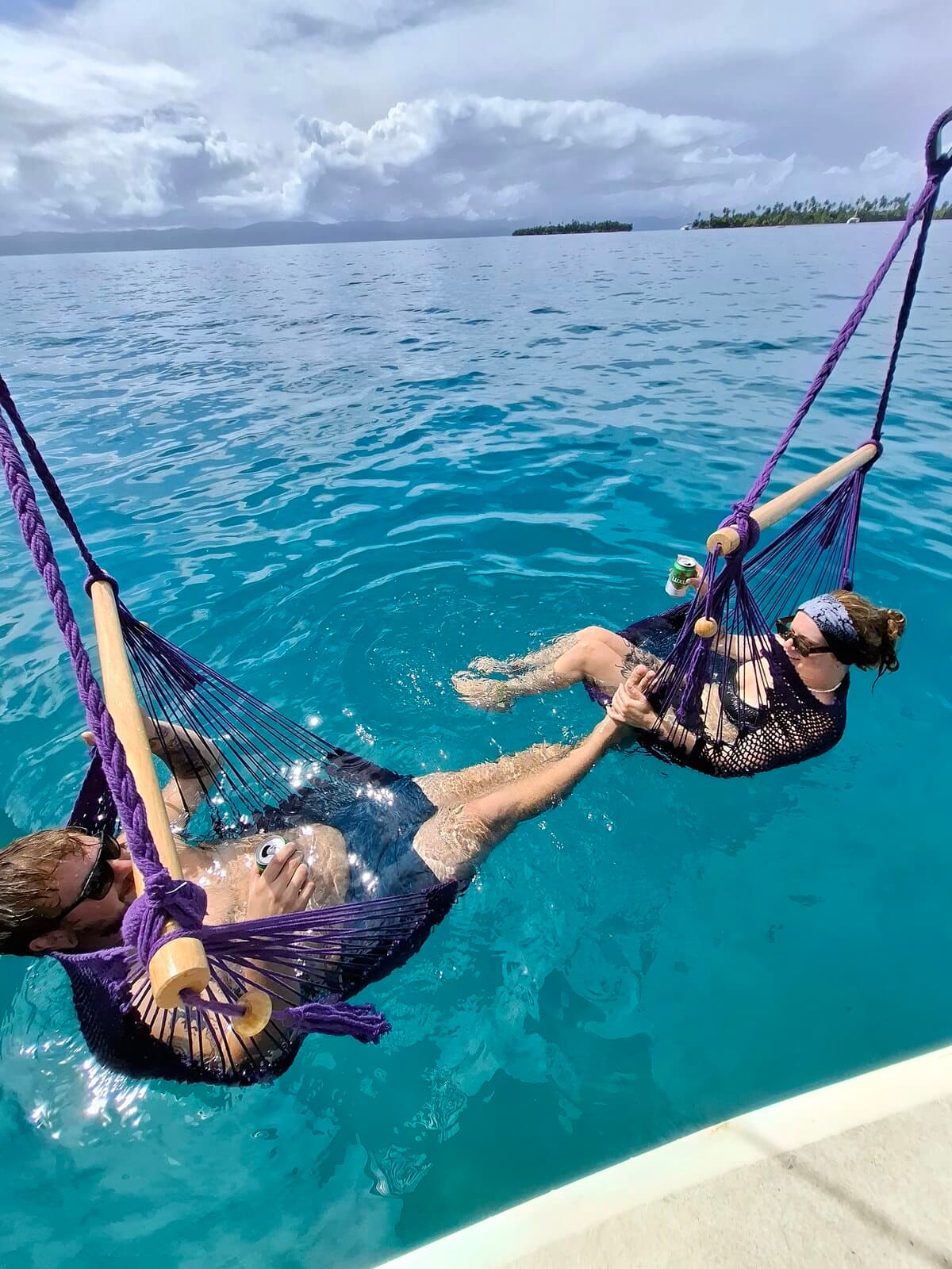 Crystal clear turquoise waters of San Blas